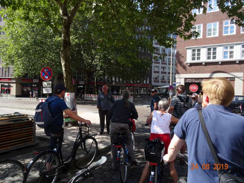 IfR-Regionalgruppe am Start der Fahrradtour